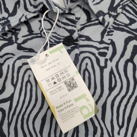 SOLD - NWT 2-pc Halara Blue-Gray Zebra Stripe Long-Sleeve & Shorts Casual Set - Picture 6 of 6